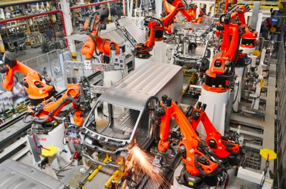 赶订单保交付 企业生产满负荷